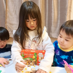 𓂃🌿𓈒𓏸⁡⁡⁡⁡⁡こどもたち(姪っ子や甥っ子と息子)とおかしのまちを作りました(*'ᴗ'*)⁡⁡⁡⁡⁡⁡⁡#PR #共立食品株式会社 #共立食品 #おかしのまちをつくろう #クリスマススイ&hellip;のInstagram画像