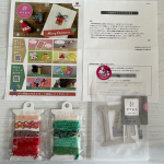 株式会社KAWAGUCHIさまの『【クリスマス準備に！】ミニ織り機「ポケおり」＋あそび糸2色のセット』をモニターさせていただきました❤️私はサンタ🎅🏻娘はツリー🎄に挑戦しましたが、減らし目が&hellip;のInstagram画像