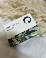 .写真は２滴分水のようにサラーっとしたテクスチャーです。すーっと伸びるんだけど肌に乗せたらテクスチャーからは考えられないくら位しっとり。しばらくするとサラサラ。これを付けた後に化粧水を使う&hellip;のInstagram画像