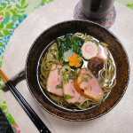 「鰹節屋のだし醤油」マルトモ株式会社様よりご提供いただきました。年末年始のお料理に色々と使用の風味豊かな「鰹節屋のだし醤油」お出汁がきいてまろやかな味で美味しかったです😊和食はもちろん&hellip;のInstagram画像