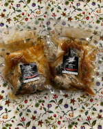 カネ吉さんいわしの生姜煮をモニターさせて頂きました✨一口サイズにカットされたいわしが4切れ入ったパウチ。忙しいといわしの生姜煮、作るのはなかなか面倒...だけどちょっと食べたい時に丁度良い量で&hellip;のInstagram画像