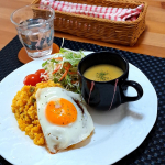 .今日1/22は「カレーの日」ってことでpic1 炊飯器でカレーピラフpic2～5 お豆腐の即席カレースープpic6～7 大根皮と金時人参のカレー風味きんぴらpic8～9 カレー風味のキャ&hellip;のInstagram画像