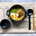 キンレイさまより（u0040kinrei_fan ）お水がいらない！札幌味噌ラーメンを4食送っていただき、お試しさせていただきました。スープ、麺、具がひとつになっているのでお鍋に入れて温めるだけで、&hellip;のInstagram画像