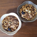 ♡♡1/31は愛妻家の日♡♡今日は愛妻家の日らしい！ということで、結婚して10年以上になる今でもアツアツな他称愛妻家のMy夫とアツアツな味噌煮込みうどんを食べました～！！キンレイさんのお水が&hellip;のInstagram画像