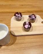 イチゴチョコマフィン作りました😊材料もあまりいらず、簡単なので子供と一緒にできました✨味も美味しかった👍#PR #共立食品株式会社 #共立食品 #バレンタインキット #キットでお菓子づくり #&hellip;のInstagram画像