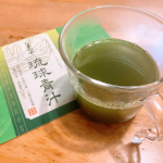 🌿琉球青汁🌿スーパーフードと言われるモリンガを含めた☝🏻沖縄県産島野野菜・果物を配合✨初めは見た目からして青ぐさいかな？って思ったけど冷やして飲むとスッキリ😺美味しいんです🎵ハマりま&hellip;のInstagram画像