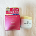 ．.薬用リンクルホワイト　クリーム．伸びがよく、べたつきもそこまで気にならなくて使いやすい❤️&zwj;🔥．大きさは少し小さめでコロンとした感じ。値段も安いから試してみる価値ありそうです🪽．&hellip;のInstagram画像