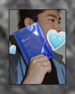 ダーマフィラープレミア（目もと用高密度マイクロニードル）を家族がお試し💖u0040cosmedymall_officialメンズも今は肌ケアとかちゃんとしないとね🌟目もとのハリ強&hellip;のInstagram画像