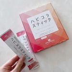 .ハピコラスティックをお試しさせていただきました！✔︎ 魚由来低分子コラーゲンペプチドを2,500mg配合✔︎ビタミンC・E配合甘酸っぱいりんご風味なので飲みやすいです🍎常温保存🆗です&hellip;のInstagram画像