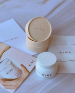 KINSさまの、《GUT＋》－－－－－－－－－－－－－－－腸内環境を整えることで、　便通を改善する*1　*1:便通を改善する有胞子性乳酸菌配合による菌ケア*2は、「菌そのもの」と 「菌のエ&hellip;のInstagram画像