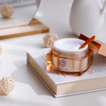 𓆸⁡𓂃シワ改善と美白ケア*&sup1;のＷのアプローチ𓂃⁡PERFECT ONE「薬用リンクルストレッチジェル」(医薬部外品)⁡Wの有効成分を配合した薬用オールインワンジェル。⁡有効成分「&hellip;のInstagram画像