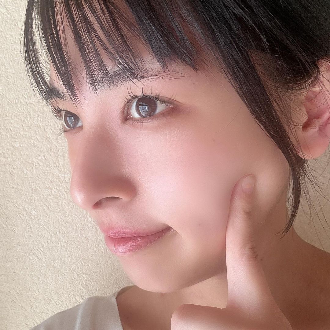 口コミ投稿：𓍯薬用ホワイトレディ 薬用美白*1美容液で透明感のある肌へ😳有効成分高濃度ビタミンC*…