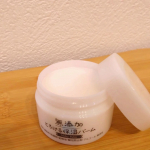 #PR #株式会社マックス さんの無添加とろける保湿バームをお試ししました。バームというと、ベタベタするというイメージがありますが、この商品はパッケージにベタつかないと大きく書いてあるぐらいベタつ&hellip;のInstagram画像