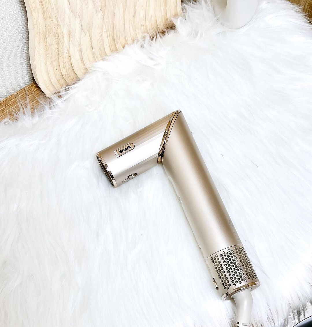 口コミ投稿：最近のお気に入りマルチスタイリングドライヤー FlexStyleクルっと回して様々なスタ…