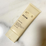 ＼BEAW. face wash／  BEAW. はお肌悩みや体質に合わせて選べるパーソナライズブランド。　　　その中でもBEAW. face washは日々お肌が受ける外的ストレスや汚れをし&hellip;のInstagram画像