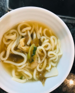 キンレイさんの京風だしうどん。とろろ昆布を加えて食べました😊調理方法が簡単で、鍋に入れて火にかけるだけで出来上がりなのが、忙しい主婦の味方❤️#PR #キンレイ #冷凍食品 #キンレイのある食卓&hellip;のInstagram画像