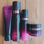 年齢肌に抗いたいから、、🥀✨Attenir ドレスリフト エイジングケアライン🥀先月また一つ歳を重ねてしまいまして🙈乾燥でしょ、シミでしょ、小じわでしょ、、お肌の曲がり角を何度も曲がってるなー&hellip;のInstagram画像