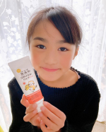 ．すっかり暖かくなり紫外線が気になるこの時期🌸⁡⁡親子で使える肌に優しい日焼け止め🫶⁡⁡マックス無添加生活日焼け止めミルク70gSPF35、PA＋＋＋⁡⁡を使ってみたよ☺️&hellip;のInstagram画像
