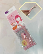 ニッケンかみそり株式会社さんからいただきました✨ 超ミニT型かみそり！！折りたたみできるのでポーチの中に入れれるから持ち運びできるし、キワの細かいところにとっても便利でした♪このタイプ眉にあ&hellip;のInstagram画像