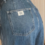 【PR ♡ ナチュアシスト　V字ウエストひざ上丈】次男産んでから、明らかに骨盤の歪みを感じる今日この頃。だけど骨盤のベルトって育児で立ったり座ったりするたびにズレるから結局しなくなっちゃって&hellip;良くな&hellip;のInstagram画像