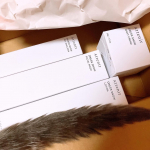 🤍アテニア ドレススノー🤍年齢を重ねると共に🥺シミが増えてきて何年か前の写真と比べると歴然💦　　毛穴もシワもほうれい線もくっきり🙀顔色もくすんでどんより😰　　どうにかしたいと、あれこ&hellip;のInstagram画像