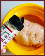 「クレイジーソルト」皆様使ったことありますか？私はキャンプでも使っていますよ。クレイジーソルトは1960年代のアメリカ家庭で生まれた万能調味料。毎日の料理を特別に変えてくれる、洋食・和食・中華&hellip;のInstagram画像