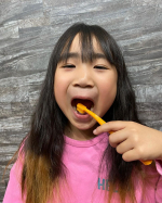 @curaproxjapan sama　🇨🇭スイス🇨🇭生まれのクラプロックス子ども用歯ブラシ🪥4歳〜12歳用🌈6歳のAO姉さんが使わせていただきます✨✨持ちやすく、とても柔らかいブラシな&hellip;のInstagram画像