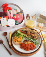 𓆸𓏸𓂂𓂂𓏸𓍯𓂂𓂂𓇬𓈒𓂂𓏸𓇠𓇬𓈒𓂂𓂂𓏸𓍯menu◎チキンソテー トマトソースがけ◎キャロットラペ◎サニーレタス◎ミニトマト◎バナナサンドピーナッツクリーム&ブルーベリージャム◎北海道産&hellip;のInstagram画像