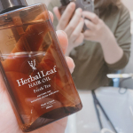 さらっさらで最近のお気に入りのオーガニックヘアオイル❤︎@herballeaf_officialたっぷり使ってもベタつかないからとってもいい感じ♪気になる方はチェックしてね✅#PR #herb&hellip;のInstagram画像