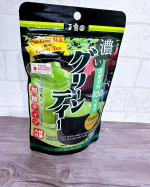 玉露園濃いグリーンティーを飲んでみました✨...国内産宇治抹茶を原料の20％配合、100％国内産原料を使用しているグリーンティーで、高級な抹茶を手軽に味わえる純正飲料だそうです。  飲用は&hellip;のInstagram画像