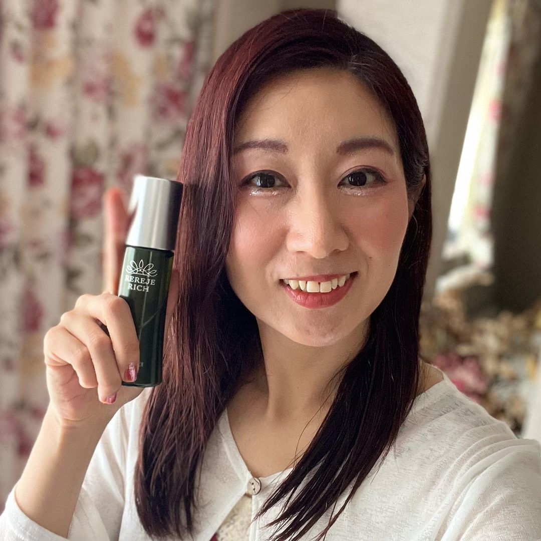 口コミ投稿：無加工無アプリ自撮り❤︎#薬用リリィジュRICH をお試し中です🐤💖使い始めてから、２ヶ…