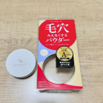 ポーチに入れるのにちょうどいいサイズですね！大きすぎず小さすぎず！パウダーは塗ると乾燥しちゃうことが多いのですがこちらだとそんなことはなかったです。時間が経ってもするするでした。白浮きとかもし&hellip;のInstagram画像