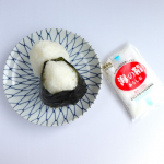 海の精ショップ様より届きましたあらしおお試ししました！@uminoseishop塩は料理の決め手！とのことで、伝統的な製法で作られた海の精あらしおを使って塩むすびを作ってみました。ちょ&hellip;のInstagram画像