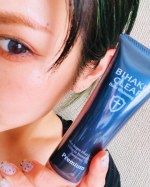 薬用美白オールインワンゲル「ビハククリア プレミアム」つかってみましたメラニンの生成を抑制する薬用美白*1エキス「プラセンタ」を10倍*2、さらに3種のヒアルロン酸を2倍* 配合されています。&hellip;のInstagram画像