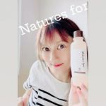 現在妊娠中のため、日頃よりも接種するものにこだわっています✨オーガニックということで香りはフワッとした優しい香りテクスチャーはサラッとしていますが肌に付けると少しピタッと吸着する感じで&hellip;のInstagram画像