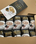 ピルボックスジャパン様からトリュフリゾット10個を頂きました‼️リゾットを作るのは面倒ですが、これは何とフリーズドライなので、白いご飯に乗せてお湯をかけるだけでできてしまうという。。しかも⁉️、&hellip;のInstagram画像