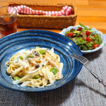 .ある日のテレワークランチにはトリュフ香る空豆と新玉葱のクリームパスタ🍝@pillbox_japan 様からご提供いただいたフリーズドライのトリュフリゾットの素をアレンジして、ワンパンで簡単🎵&hellip;のInstagram画像