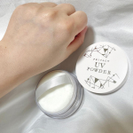 プライバシー　UVパウダー50をお試しさせていただきました！✔︎SPF50＋PA++++で透明タイプのルースパウダー ✔︎皮脂吸着パウダーとテカリ防止成分配合のダブル効果✔︎メイクの上から使&hellip;のInstagram画像