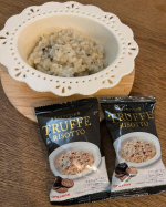 ✳︎たった30秒でレストラン級！至極の濃厚トリュフリゾットの素✳︎トリュフリゾットとても高級感がありますが作り方はすごく簡単なんです✨フリーズドライになっているので①ご飯をお皿に盛る②&hellip;のInstagram画像