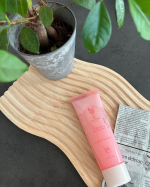 まるでかき氷のようなBIBIDAYTEATIME フラッペジェル ⚫︎アイス白桃ティーの香り🍑これ何かって？ティータイム気分が味わえる冷感ボディジェルで肌なじみ良くて伸ばしやすいぷるぷ&hellip;のInstagram画像