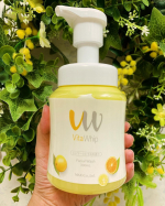 【ビタミン&times;ボリューム泡洗顔】泡の洗顔料 Vita Whip ビタホイップ 300ml を使ってみましたよ〜♪こちらは泡で出てくる洗顔料です。なかなかの大容量感で、約100回分使えるそうです。&hellip;のInstagram画像