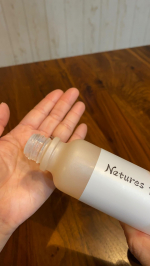 ・最初は苦手だと思った香りも使っているうちになんだか好きになってきた（笑）何より保湿感が素晴らしい...夜にたっぷり☺️・・#PR #ネオナチュラル #neonatural #natur&hellip;のInstagram画像