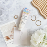 ❥⁡【MOTHER & DAUGHTER】UVハンドクリーム30g  880円（税込）@mother_and_daughter_official ⁡┈┈┈┈┈┈┈┈┈┈┈┈┈┈┈┈┈┈&hellip;のInstagram画像