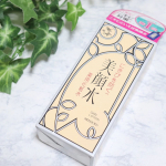 明色化粧品の美顔水をお試ししました❣️W配合の薬用有効成分の効果でニキビをケア&nbsp;するふき取り化粧水です✨パッケージからレトロなデザインで、ボトルはブルーのガラスでそれもまた素敵です😍スキン&hellip;のInstagram画像