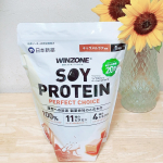 ．WINZONE ソイプロテインPERFECT CHOICE (1kg)キャラメルラテ風味私、膝が悪くて膝のためにも、筋肉をつけたいし体重を減らして、膝への負担を減らしたくてダイエッ&hellip;のInstagram画像