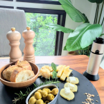 今日も一日暑かったからフードスモーカーで色々試して楽しんでみたょ!フードスモーカーで新体験!?定番から変り種までぜひチャレンジ!の企画に参加させていただきました①そうめん②チーズ🧀&hellip;のInstagram画像