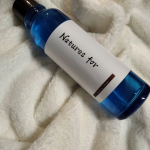 Natures for ヒーリングローション 120mLボトルの色合いが鮮やかでとても可愛らしい♡サラッとしたテクスチャーですが肌になじみやすく、内側から潤ってくれます。一滴の水さえ使用せず&hellip;のInstagram画像