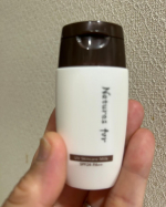 「Natures for UV スキンケアミルク」30ml（SPF24/PA＋＋）肌を整えながら顔・全身をUVから守るノンケミカル日焼け止め。毎日の化粧下地にも78%が植物由来の美容成分を使&hellip;のInstagram画像