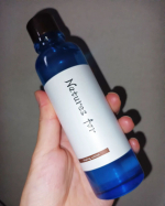 ネオナチュラル　ヒーリングローションパッケージが爽やかで素敵🌿サラッとしているのに、肌になじみ、内側から潤う。一滴の水さえ使用せず、肌本来の潤いとすこやかさを保つことで、10 年後もその先もキメ&hellip;のInstagram画像