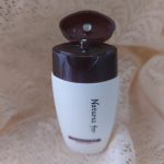 毎日顔に使用中😊ミルクでも、キシキシせずに潤いも感じるし伸びもいい私はトーンアップ感がけっこう感じるのとその後のファンデでモロモロ出ちゃうとかもないのが嬉しい( &uml;̮ )💕出したあと、ちゃ&hellip;のInstagram画像